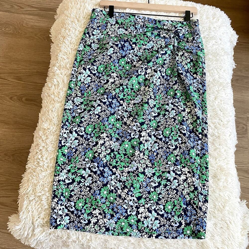 Ann Taylor Knee Length Wrap Skirt Womens 4 Blue Green Ditsy Floral Print